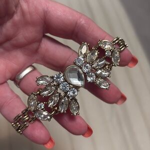 Goldtone clear cluster crystal adjustable bracelet marquis round pair crystals